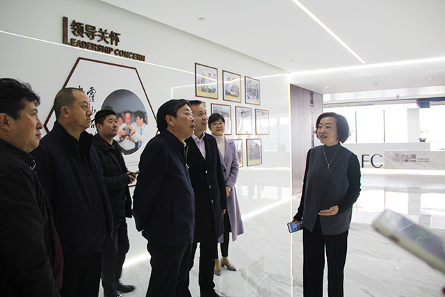 云南保山市市委書記趙德光一行蒞臨精工上?？偛空{(diào)研